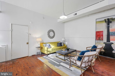 1211 N Lovegrove St, Baltimore, MD 21202 - photo 5