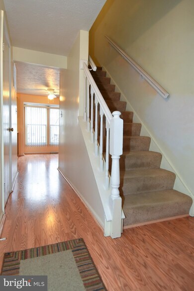 10801 Bird Song Pass, Columbia, MD 21044 - photo 3