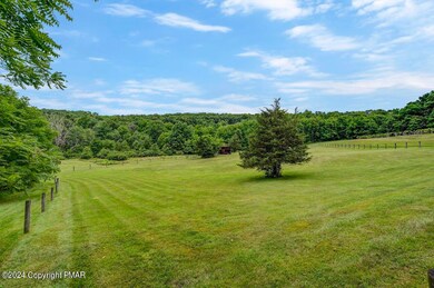 3139 Turkey Hill Rd, Stroudsburg, PA 18360 - photo 4
