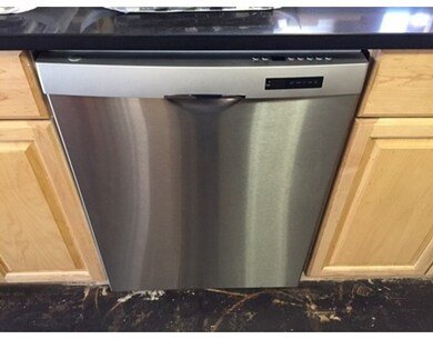 92 River St, West Newton, MA 02465 - photo 4