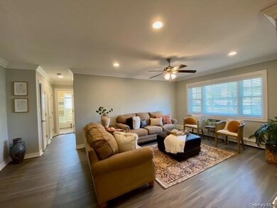 307 Robinson Ave unit 5, East Patchogue, NY 11772 - photo 4