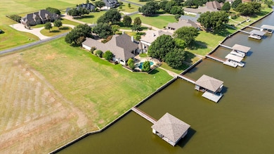 1208 E Baja Ct, Granbury, TX 76048 - photo 4