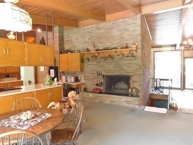 1306 Platt St, Niles, MI 49120 - photo 6