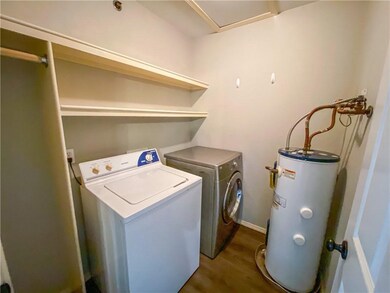 944 N Storer Ave unit 6, Fayetteville, AR 72701 - photo 6