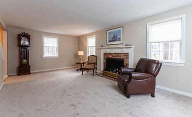 30 Darby Ln, Bedford, NH 03110 - photo 3