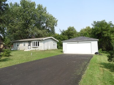 12790 W Brooke Ave, Waukegan, IL 60087 - photo 2