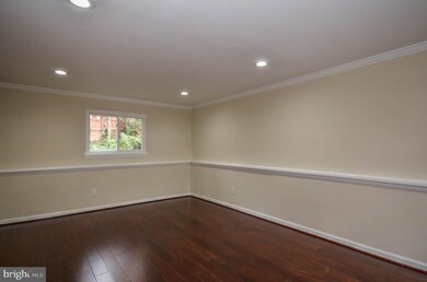 7406 Longbranch Dr, New Carrollton, MD 20784 - photo 4