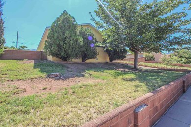 1808 Pontiac Dr, Alamogordo, NM 88310 - photo 2