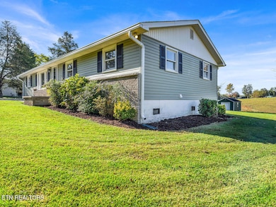 5917 Roberts Rd, Corryton, TN 37721 - photo 2