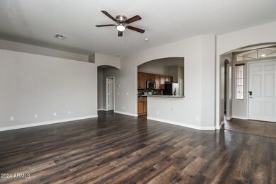 004-photo-living-room-13824815