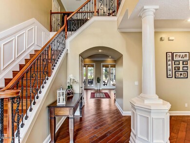 371 N Lombardy Loop-013-124-Foyer-MLS_Si