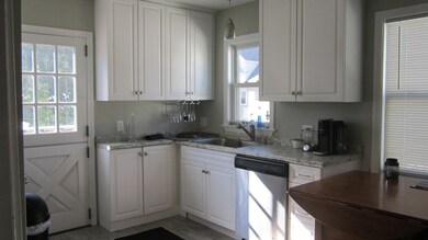 24 Paine St unit 2, Winthrop, MA 02152 - photo 5