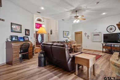 1801 Hogan Ln, Mount Pleasant, TX 75455 - photo 6