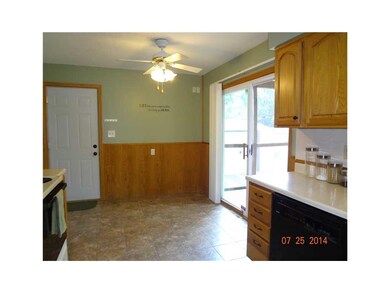Eat-in Kitchen.
