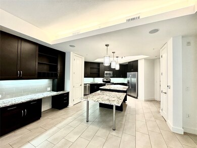 2303 Mid Ln unit 717, Houston, TX 77027 - photo 2