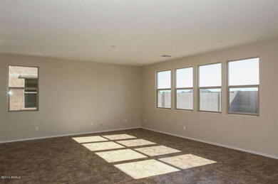 Living Room (3)