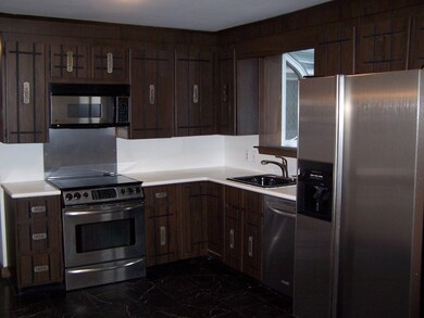 9 Emeline St, Randolph, MA 02368 - photo 3