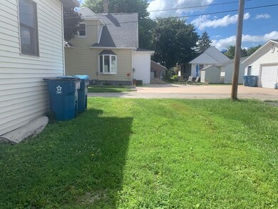 213 Dale Ave, Oglesby, IL 61348 - photo 4