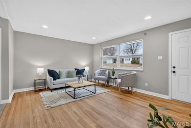 520 Rebecca Dr, Saint Charles, MO 63301 - photo 3