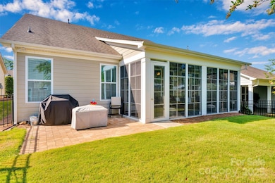 8206 Festival Way, Charlotte, NC 28215 - photo 4