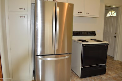 1048 Andrus Ave, Lansing, MI 48917 - photo 5