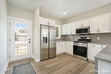 Front Entrance/Kitchen