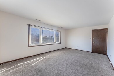 7560 Banks St unit 2, Justice, IL 60458 - photo 3