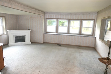 1078 Duquesa Dr, Weidman, MI 48893 - photo 3