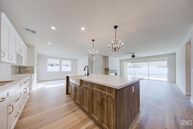 12731 Marsden St, Bakersfield, CA 93311 - photo 5