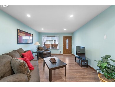 12065 SW King Arthur St unit 15, Portland, OR 97224 - photo 5