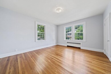 54 Crosby Rd unit 2, Chestnut Hill, MA 02467 - photo 6