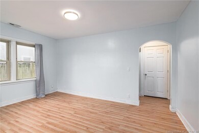 1521 Brigman Ave, Jeffersonville, IN 47130 - photo 4