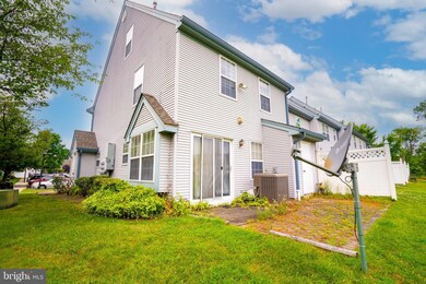 70 Lynnette Ct, Kendall Park, NJ 08824 - photo 3