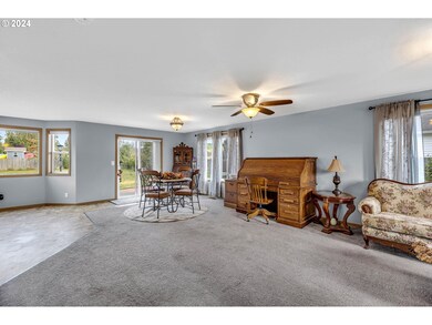 408 E Wilson St, Yacolt, WA 98675 - photo 7