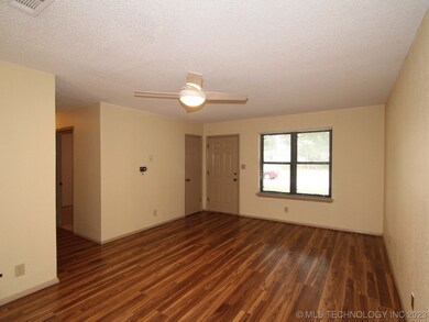 14473 S Oklahoma Blvd, Glenpool, OK 74033 - photo 4