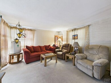 115 Kenwood Dr, Pueblo, CO 81004 - photo 7