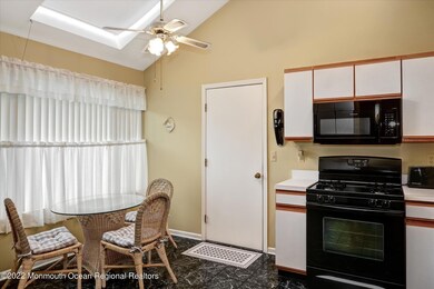 07-Kitchen