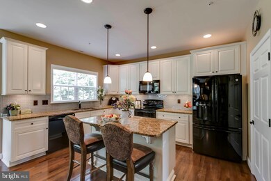 7280 Stoneleigh Ct, Hughesville, MD 20637 - photo 4