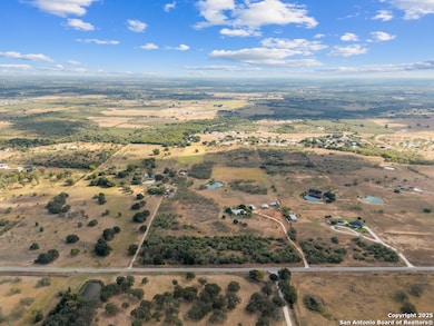 2425 Elm Creek Rd, Seguin, TX 78155 - photo 6