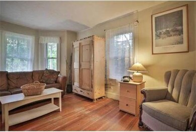 31 Beacon Street Cir, Milton, MA 02186 - photo 5