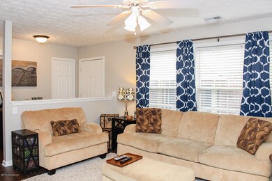 8331 Grand Trevi Dr unit 5903, Louisville, KY 40228 - photo 6