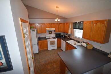 Well laid-out Kitchen w/ Pantry closet.