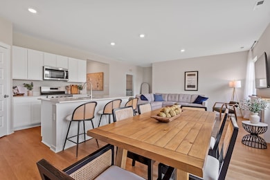 176 Cressmoor Blvd, Hobart, IN 46342 - photo 2