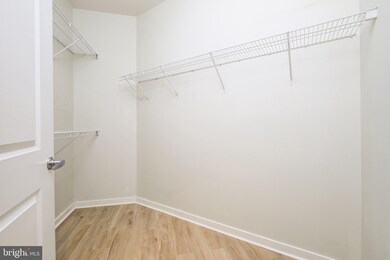 8045 Newell St unit 118, Silver Spring, MD 20910 - photo 2