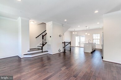 7 Gates Park Ct, Halethorpe, MD 21227 - photo 6