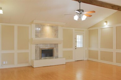 5714 Crestwood Cir E, North Richland Hills, TX 76180 - photo 4