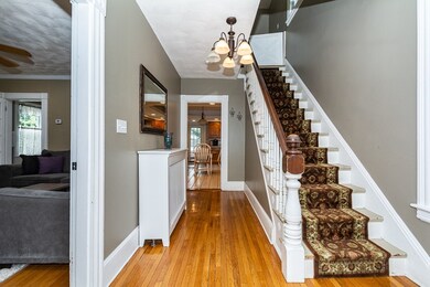 32 Parker St, Saugus, MA 01906 - photo 4