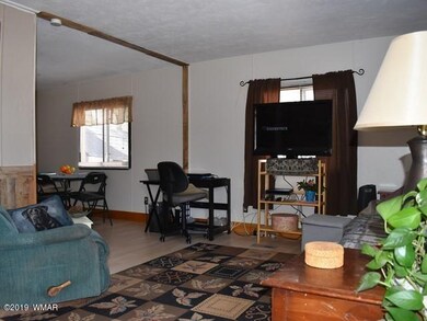 004_Living Room