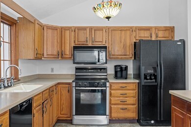 24 Maple Ln, Northborough, MA 01532 - photo 7