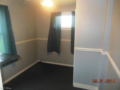 658 Pasadena Ave, Sheffield Lake, OH 44054 - photo 6